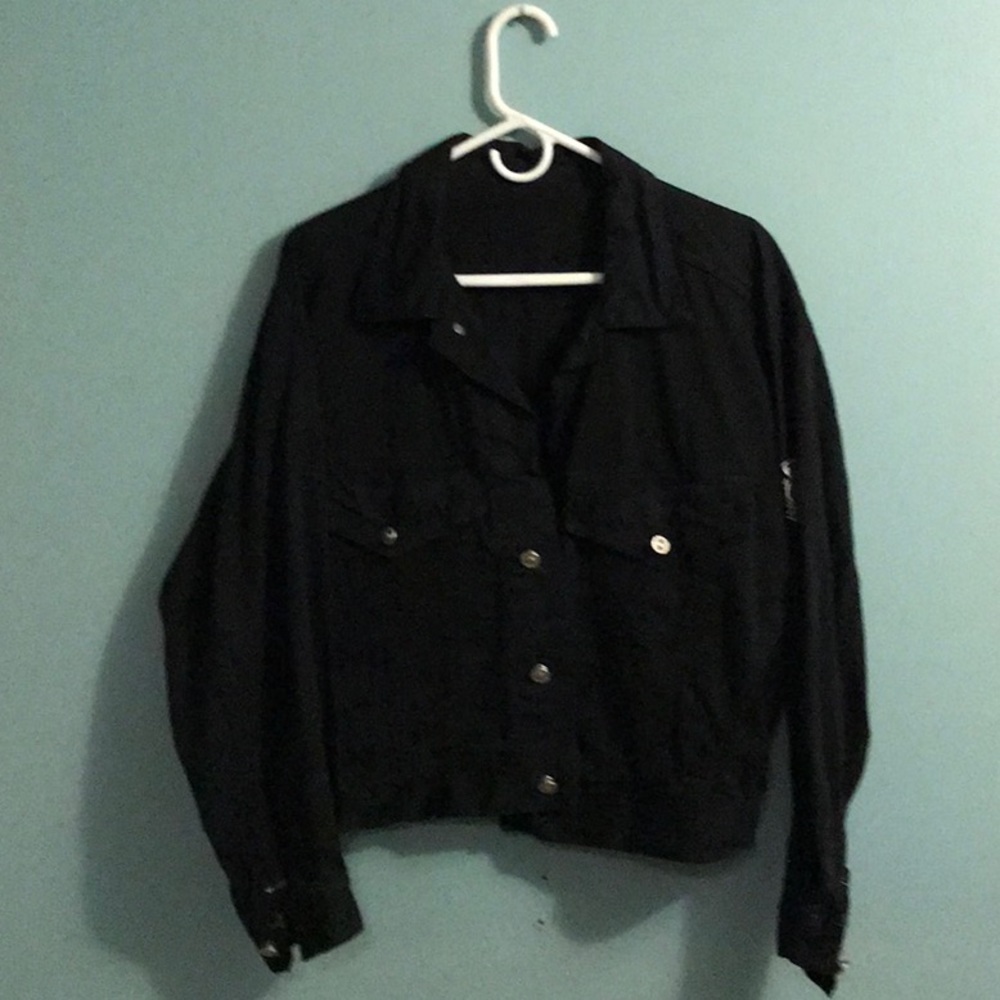 Versace classic V2 Vintage denim jacket!